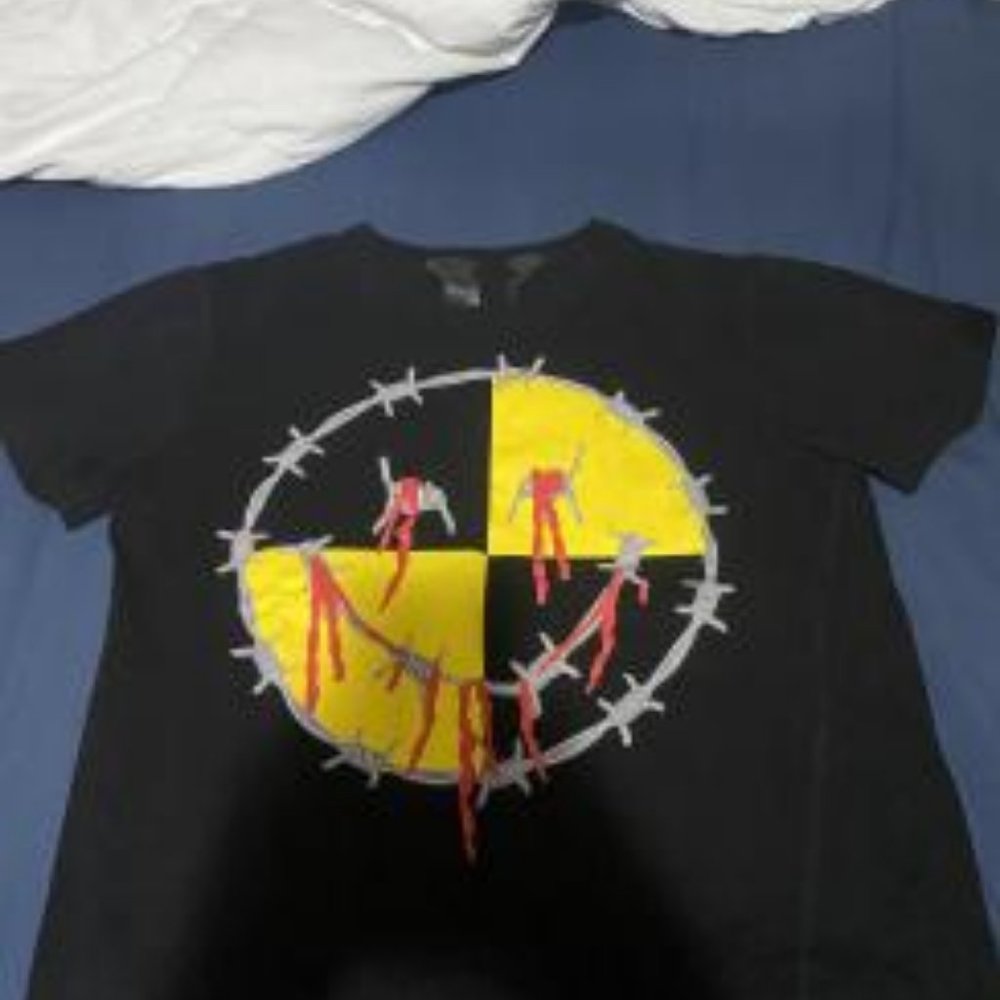 Vlone smiley face tee